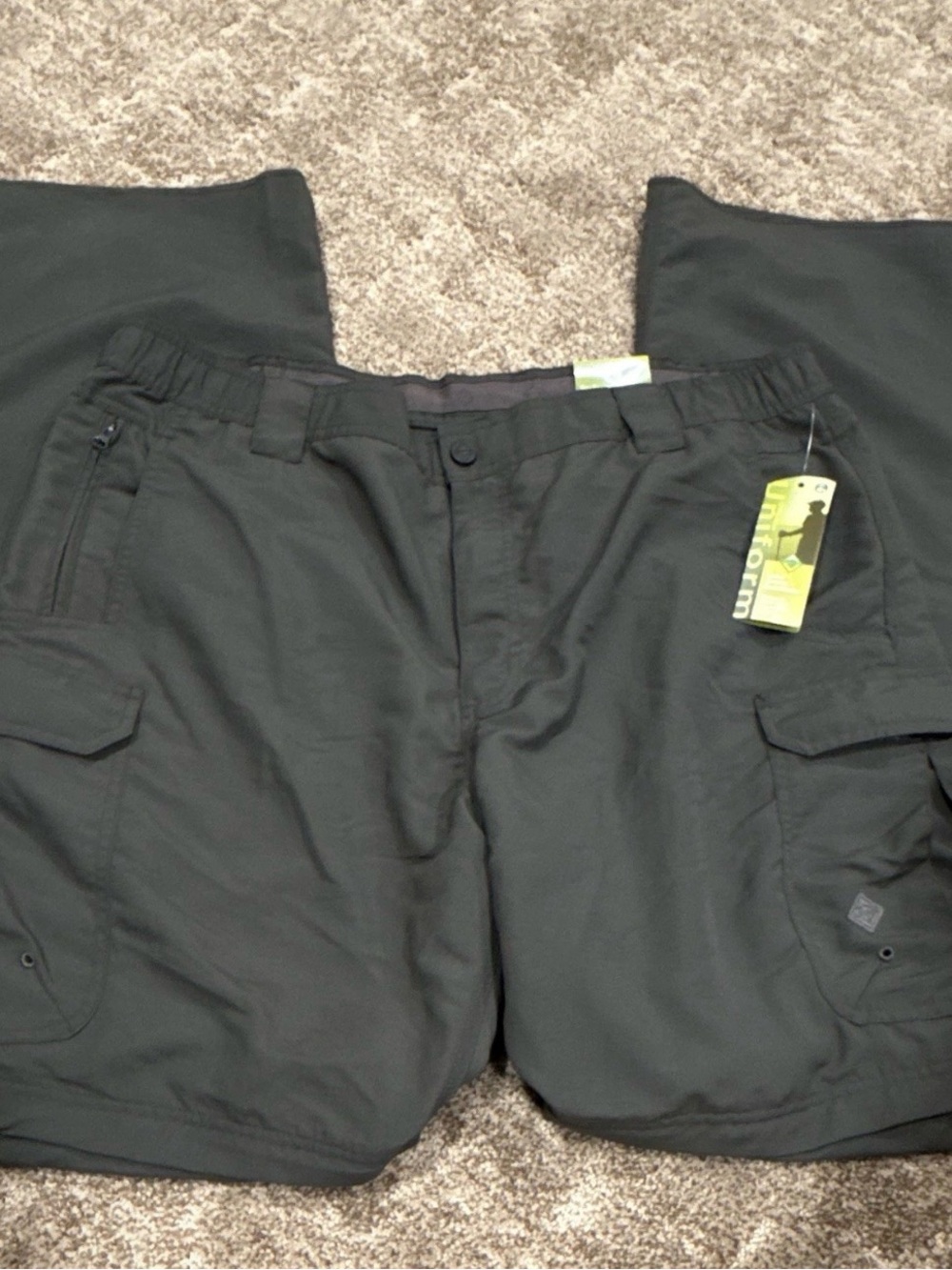 Women’s switchbacks cargo pants olive green
